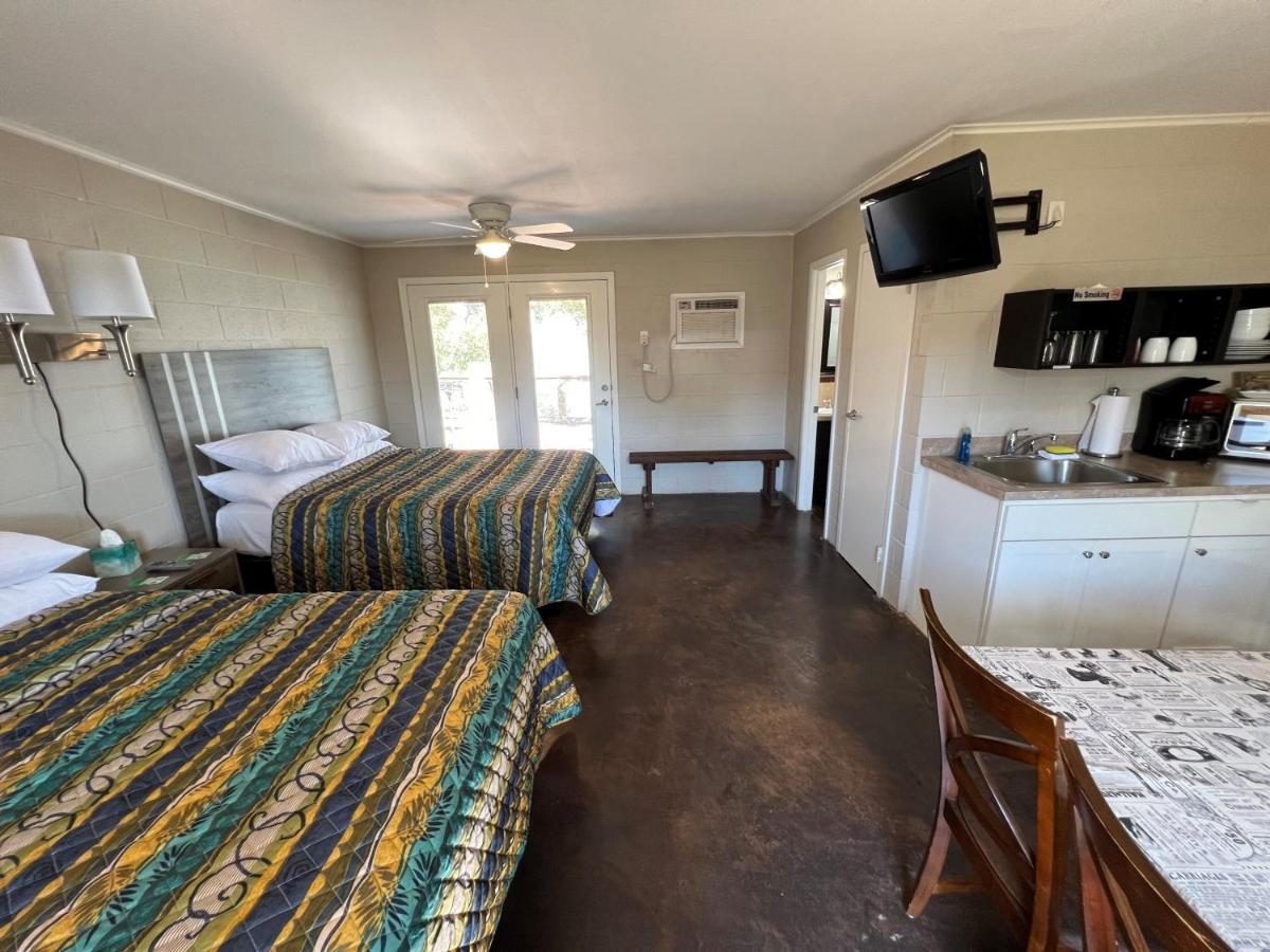 Burnet Painted Sky Inn מראה חיצוני תמונה