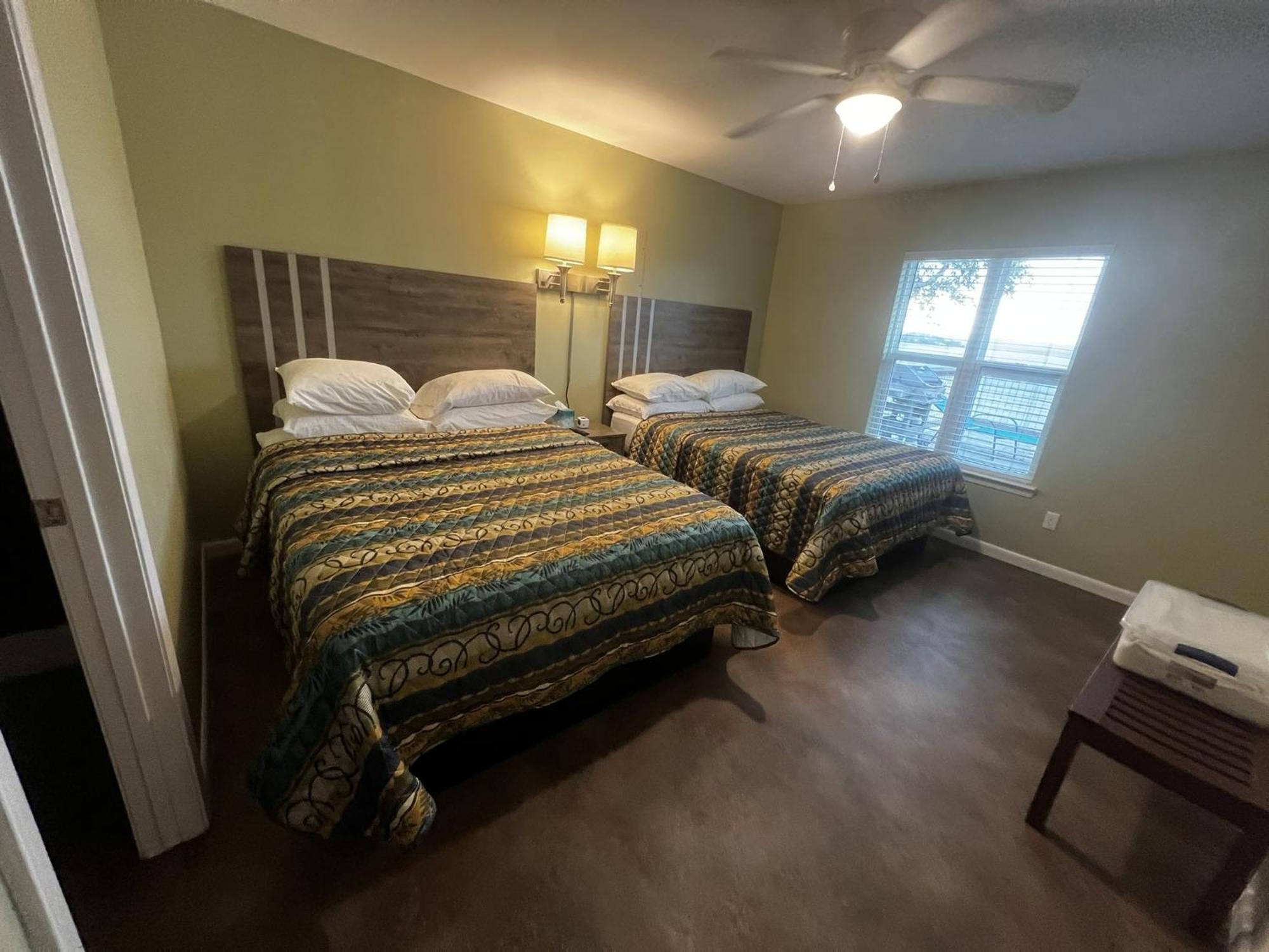 Burnet Painted Sky Inn מראה חיצוני תמונה